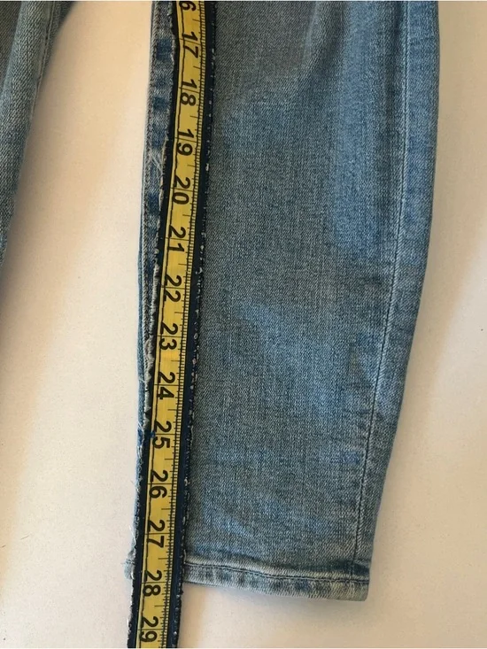 7 For All Mankind Light Blue Distressed Skinny Jeans - Picture 10 of 11